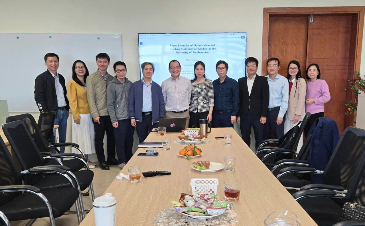 [Seminar] Ứng dụng của Lý thuyết Tối ưu và Thực tiễn giảng dạy Lý thuyết Tối ưu tại Đại học Southampton